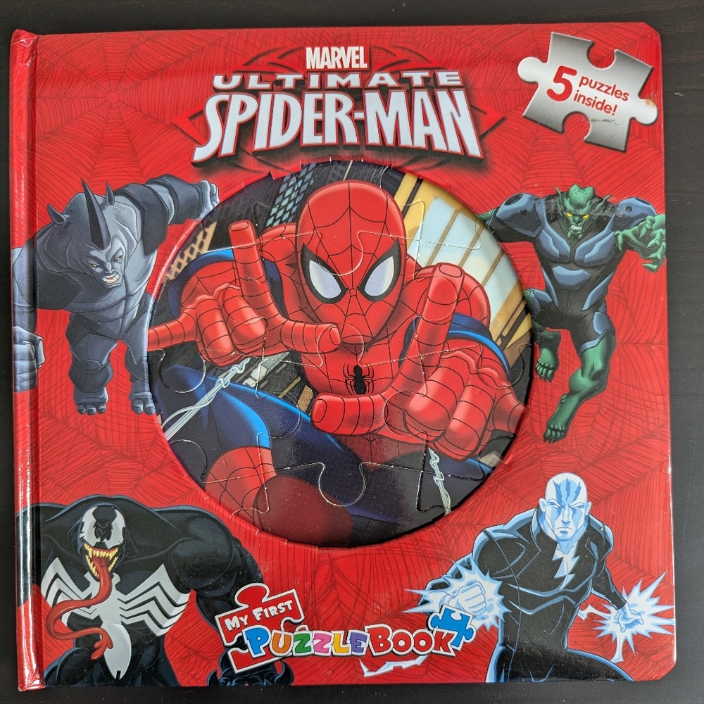 Marvel Ultimate Spider-Man Red Kids Puzzle Book